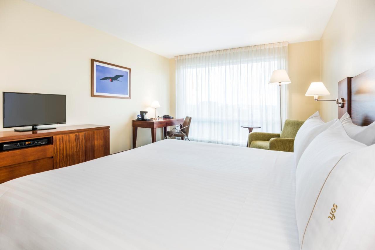 Holiday Inn Express Quito By Ihg Exterior foto