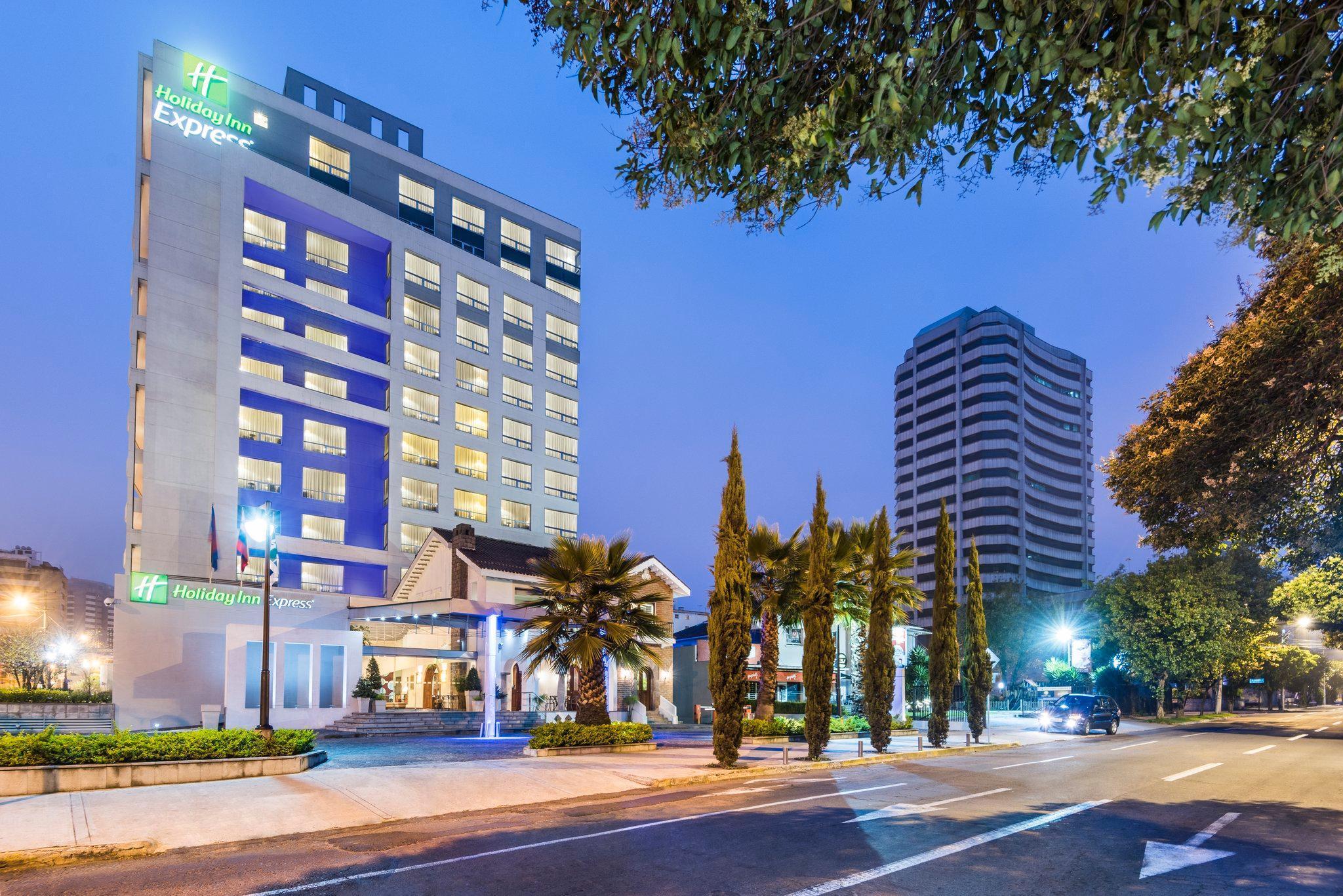 Holiday Inn Express Quito, An Ihg Hotel Exterior foto