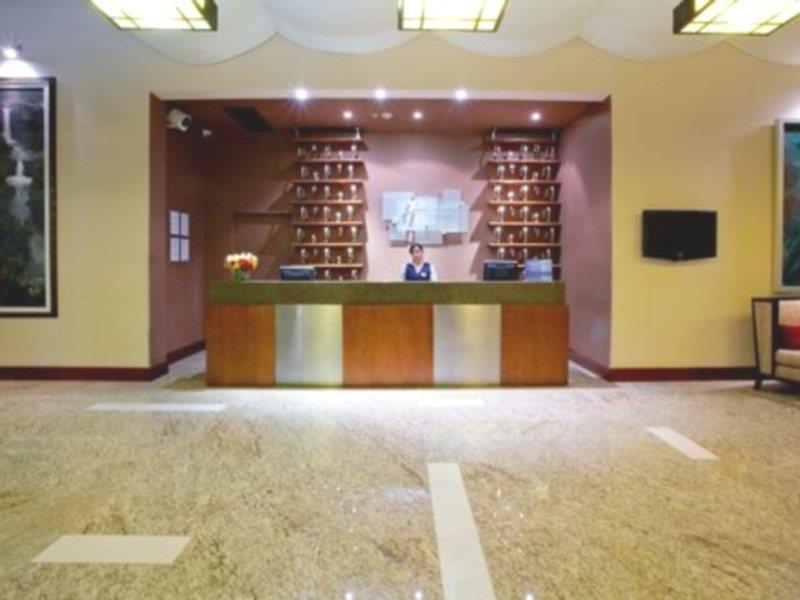 Holiday Inn Express Quito By Ihg Exterior foto